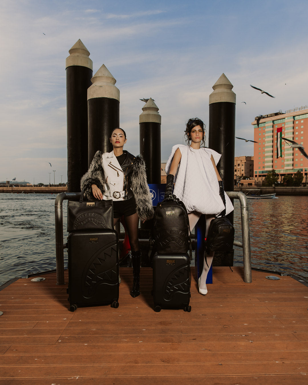 GOLD BRICK DRIP CARRY-ON LUGGAGE - Image 6